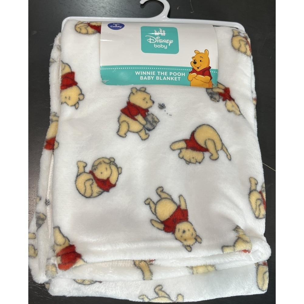 NEW Disney Baby Blanket Lightweight Winnie the Pooh Baby Gift‎